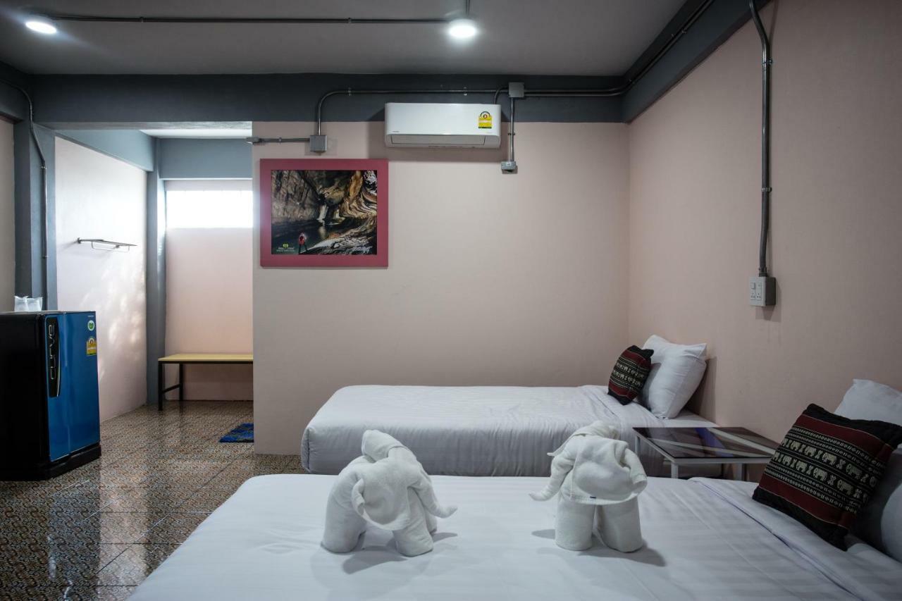 Baan Chang Hotel & Coffee House Так Экстерьер фото